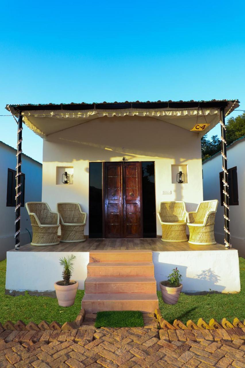 Hotel Yash Vilas Sawai Madhopur Bagian luar foto