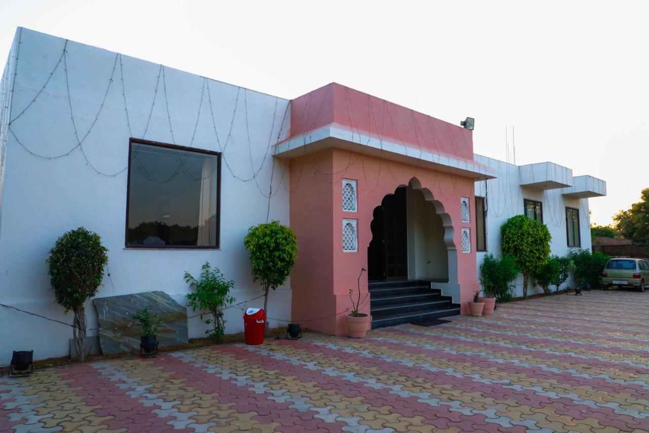 Hotel Yash Vilas Sawai Madhopur Bagian luar foto
